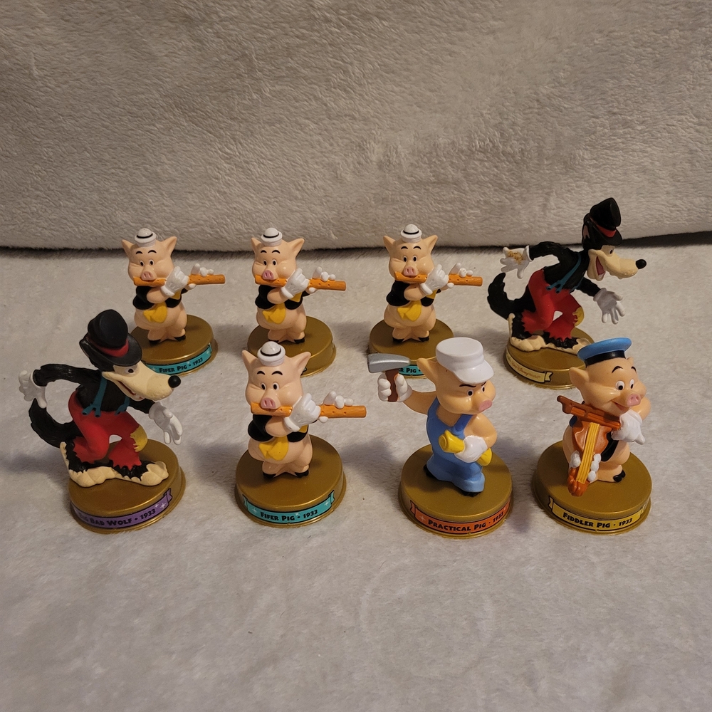 Three Little Pigs and Big Bad Wolf / Mcdonalds  Figurine Set
